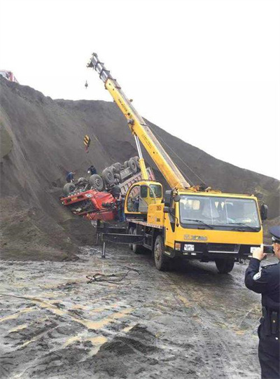 资阳上犹道路救援